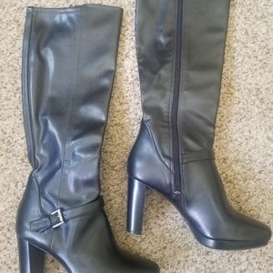 Nine West black knee-high boots. Size 7.5